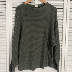 Hem & Thread Women's Olive Crewneck Sweater